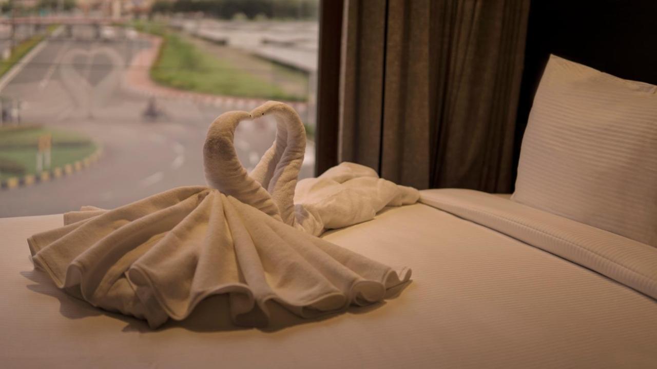 Florida Airport Hotel Kochi Недумбассери Экстерьер фото